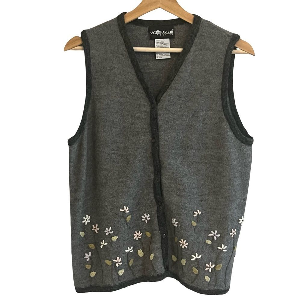 Vtg Sag Harbor Womens Cottage Floral Embroidered Vest Size L Wool Mohair Grandma